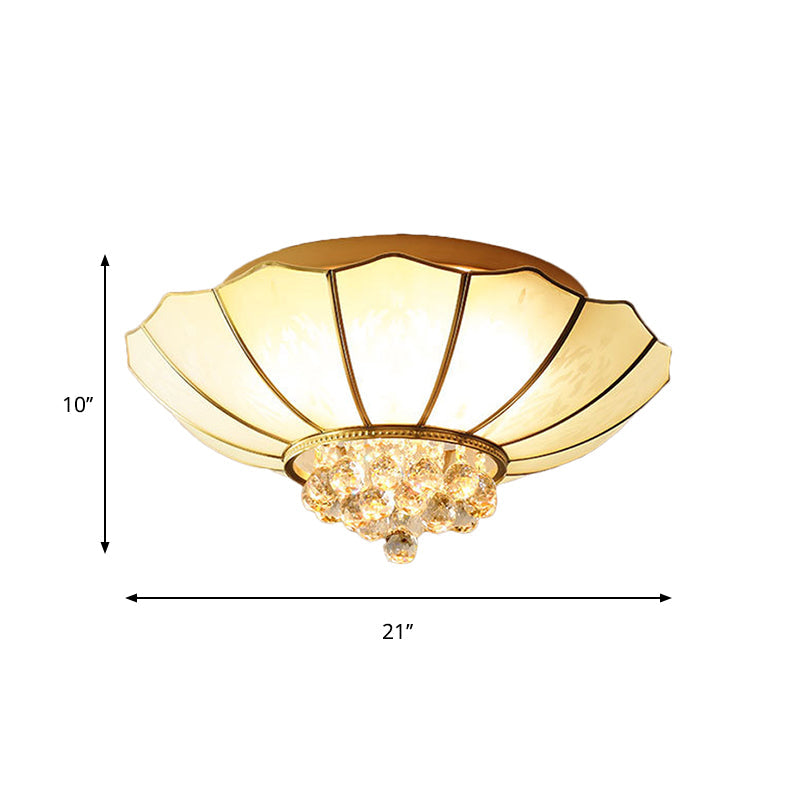 Plafonnier contemporain évasé blanc à 4 ou 6 ampoules avec verre nervuré et fleuron en cristal