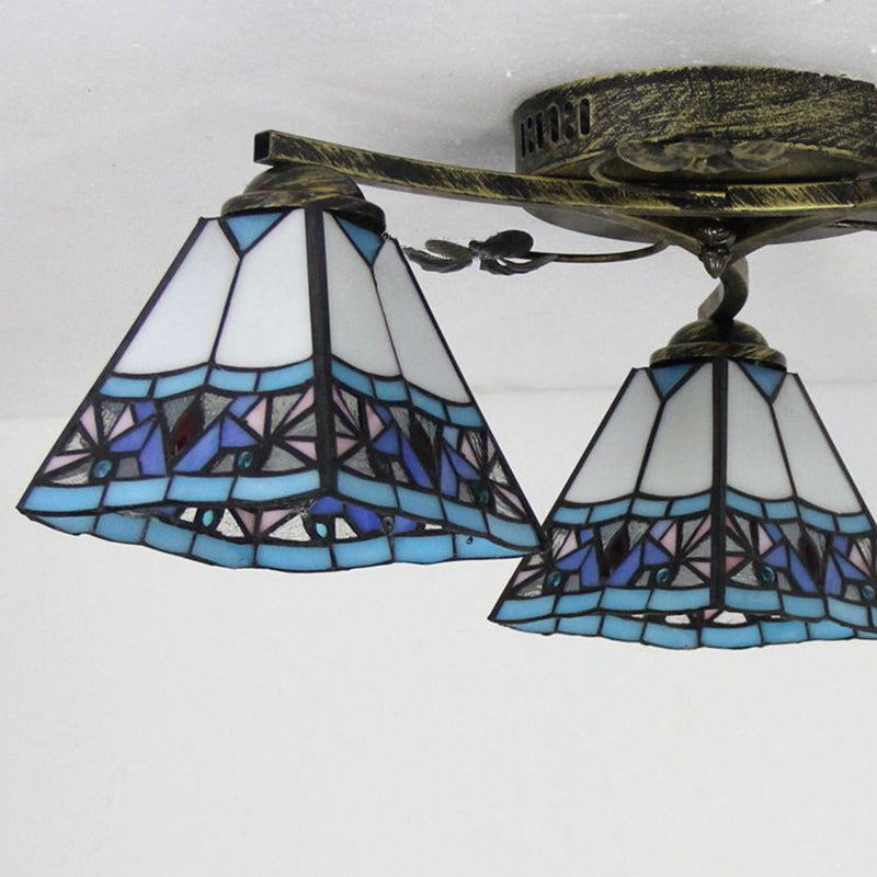 Retro Style Geometric Stained Glass Ceiling Light Fixture - 3 Lights with Wire Mesh and Elegant Patterns