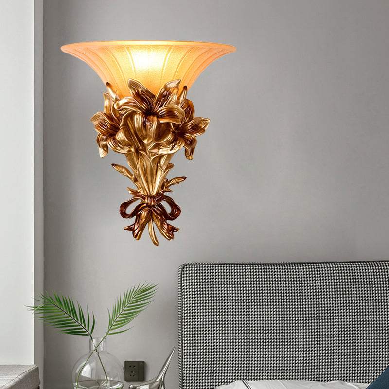 Retro Resin Floral Wall Mounted Lamp - Pink/Gold Design With Trumpet Glass Shade