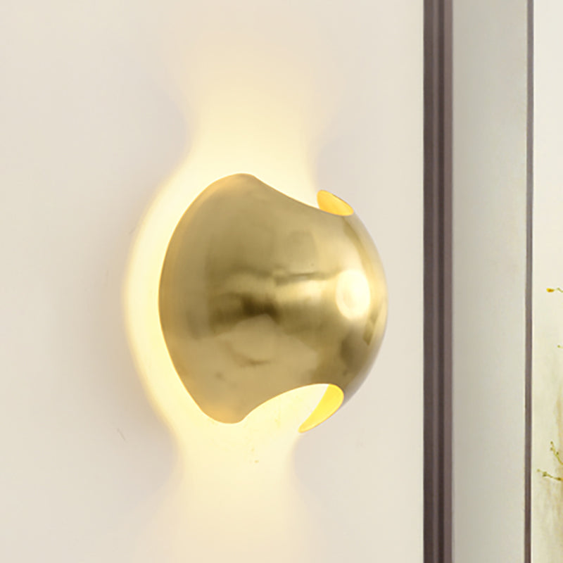 Globe Wall Mount Metal Led Lamp In Gold For Bedroom Lighting