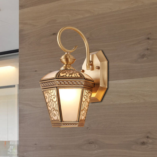 Geometric Brass Wall Light For Balcony - Traditional Design With Single Bulb 6/7.5 Wide