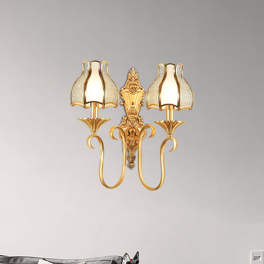 Traditional Brass Wall Sconce With Curvy Design - 1/2 Heads Ideal For Living Room