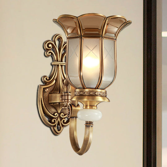 Traditional Brass Flower Metal Wall Sconce - Living Room Lighting Fixture (1/2-Bulb)