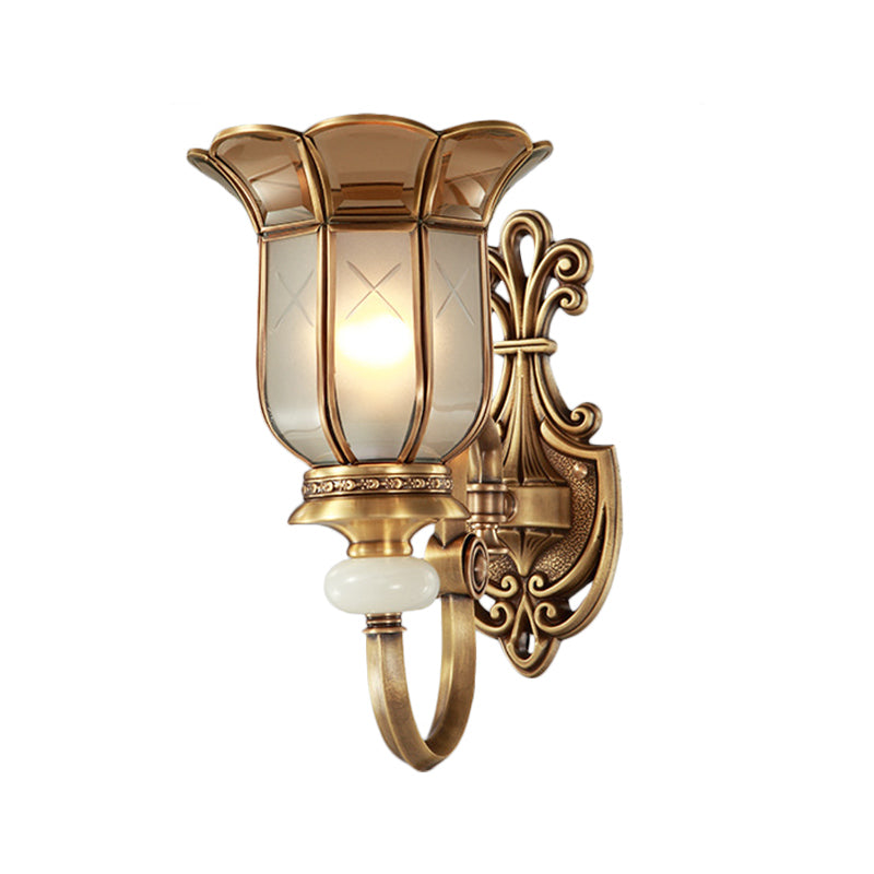 Traditional Brass Flower Metal Wall Sconce - Living Room Lighting Fixture (1/2-Bulb)