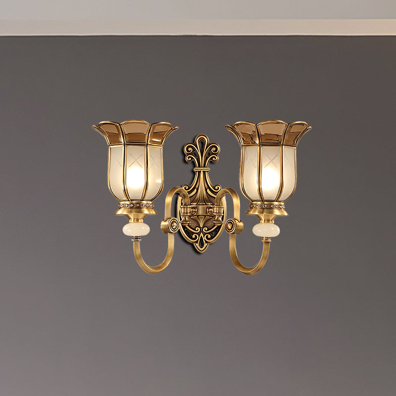 Traditional Brass Flower Metal Wall Sconce - Living Room Lighting Fixture (1/2-Bulb)