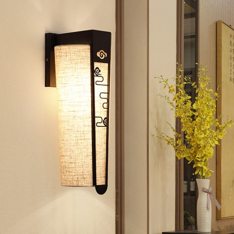 Traditional 1-Light Wall Sconce In Black With Cylinder Shade