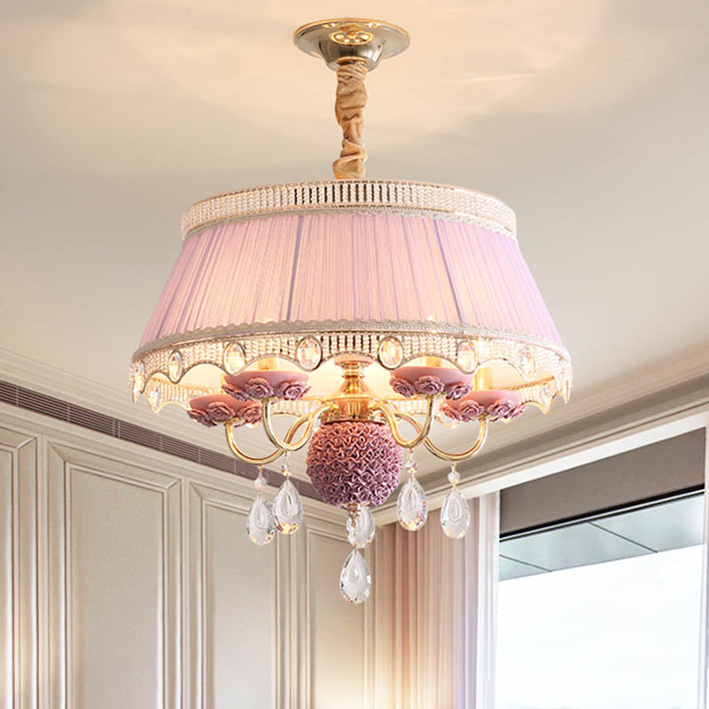 Lustre festonné moderne : plafonnier suspendu en tissu rose/bleu/violet à 5 têtes avec gouttes de cristal