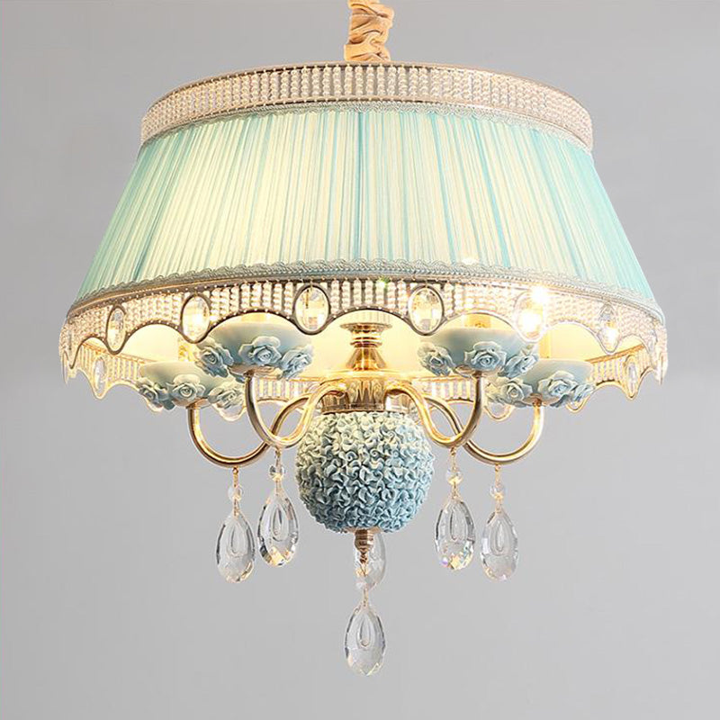 Lustre festonné moderne : plafonnier suspendu en tissu rose/bleu/violet à 5 têtes avec gouttes de cristal