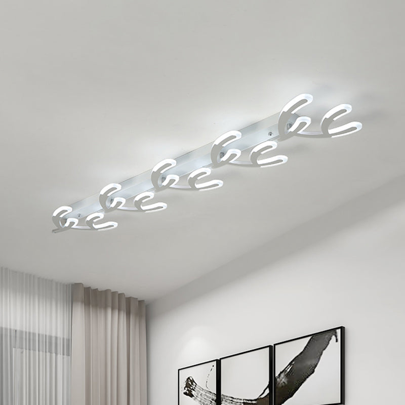 Plafonnier LED en acrylique blanc corail - Éclairage de plafond minimaliste à 4/5 têtes pour salon avec lumière chaude/blanche