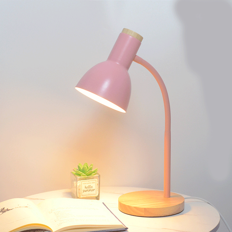 Nordic Style Metal Desk Lamp - Gentle And Kid-Friendly Study Light For Childrens Bedroom Pink