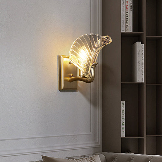 Retro Gold Wall Light With Clear Prismatic Glass For Bedroom 1 /