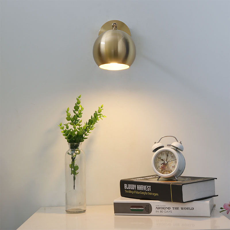 Modern Led Wall Lamp With Brass Dome And Metal Mount - Perfect For Living Rooms