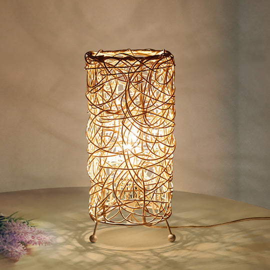 Chinese Bamboo Cylindrical Desk Light: 1 Bulb Task Lighting For Living Room In White/Coffee