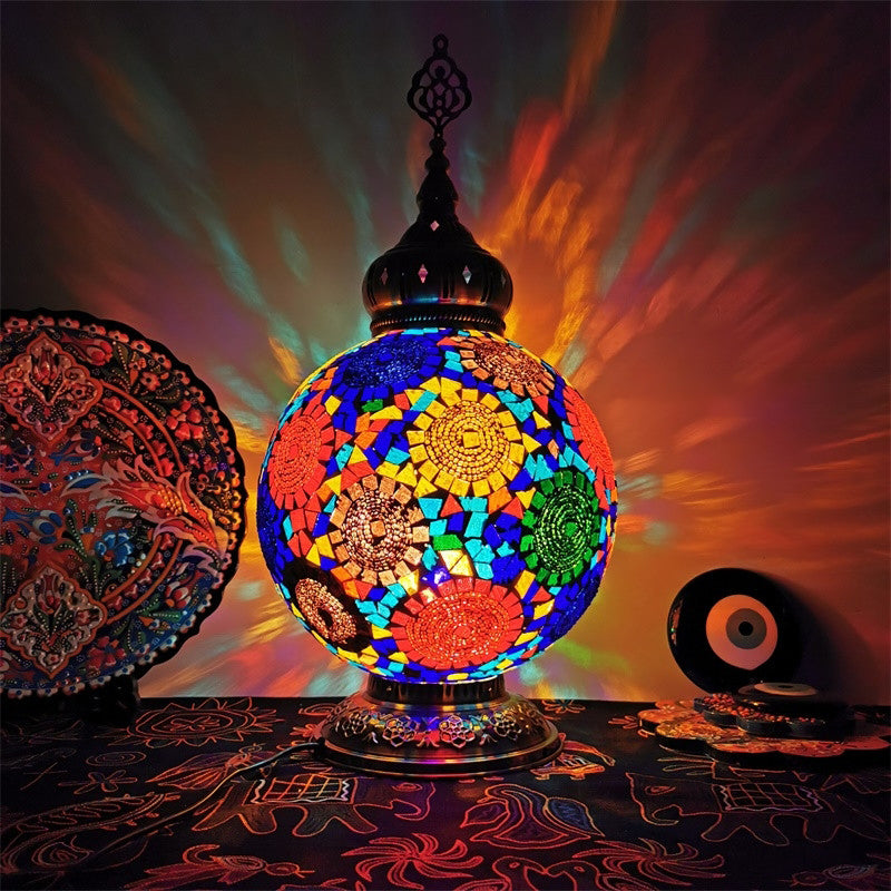 Stained Art Glass Table Lamp - Traditional Globe Style With White/Red/Yellow Colors For Bedroom