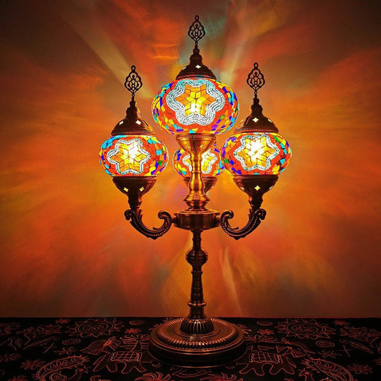 Traditional Stained Glass Candelabra Task Lamp - Bedside Nightstand With 4 Lights In