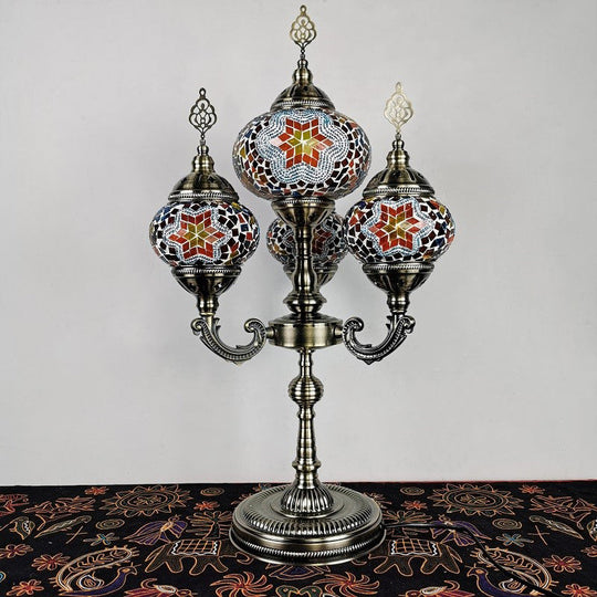 Traditional Stained Glass Candelabra Task Lamp - Bedside Nightstand With 4 Lights In