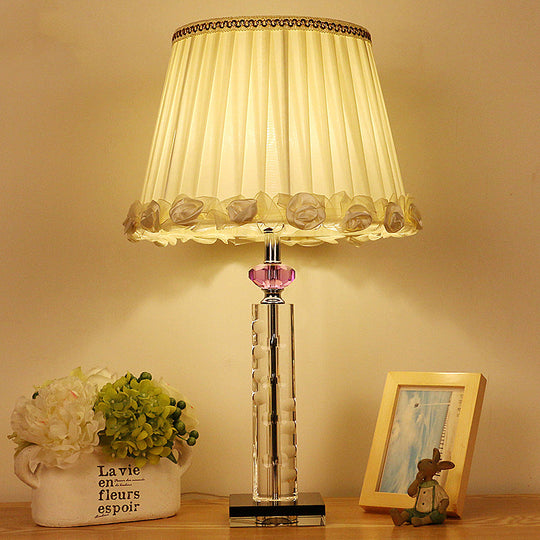 Minimalist White Table Lamp With Clear Crystal Base For Bedroom Night Lighting