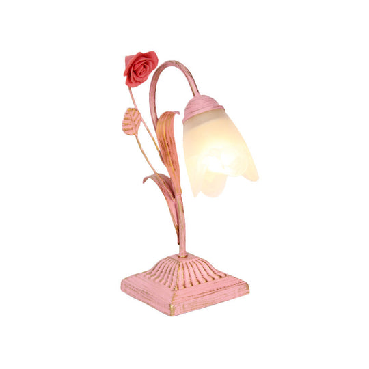 Pastoral Floral 1-Bulb Nightstand Light In Blue/Pink - Table Lighting For Study Room