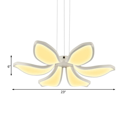 Lustre contemporain en acrylique en forme de fleur - 6/8 lumières LED blanches - Plafonnier suspendu en plusieurs variations de lumière