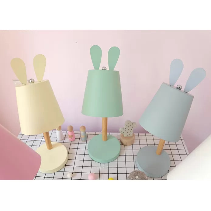 Rotatable Metal Bunny Desk Light: Perfect For Dormitory And Bedroom Study