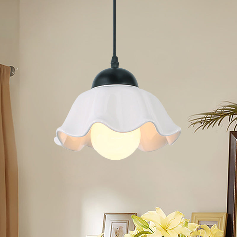 Scalloped Black Ceramic Pendant Light For Dining Room - Elegant 1/3 Fixture