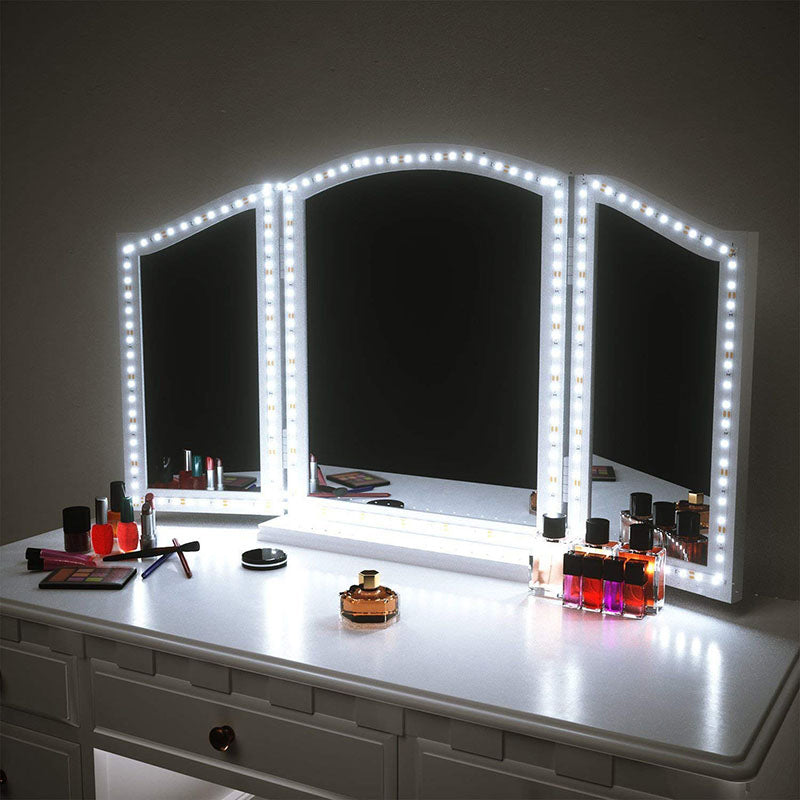 Contemporary Led Vanity Strip Light - Metal Linear Make-Up Lighting For Bedroom White