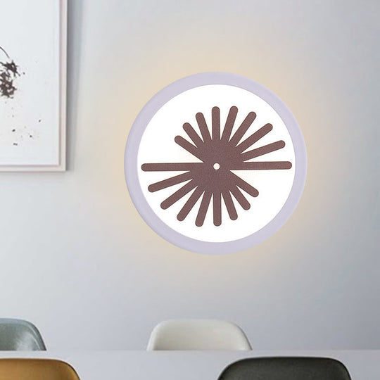 Modern White Led Wall Sconce With Sector/Leaf Pattern & Warm/White Light / Sector