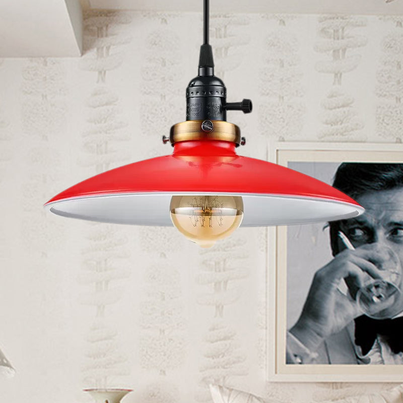 Industrial Style Saucer Metal Pendant Ceiling Light in Black/White for Living Room