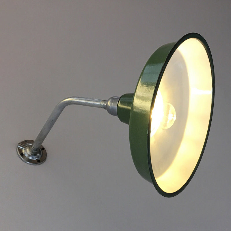 Stylish Vintage Green Metallic Wall Sconce With 1 Bulb - Barn Shade Living Room Lighting 14/16