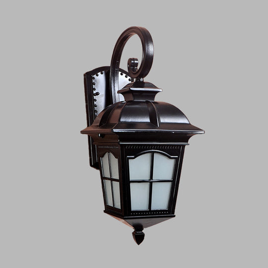 Farmhouse Black/Gold Aluminum Wall Mount Sconce - 1-Light Twisted Arm Outdoor Courtyard Lighting