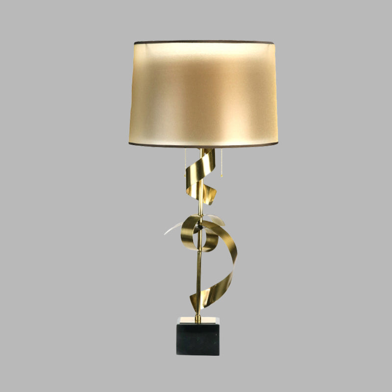 Contemporary Gold Desk Lamp - Metal Silk Ribbon Design With Pull Chain