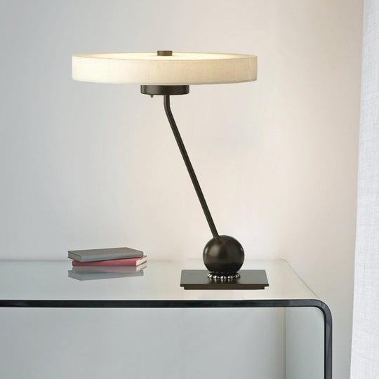 Modern Nordic 1-Head Round Desk Lamp - Black And White Finish Black-White