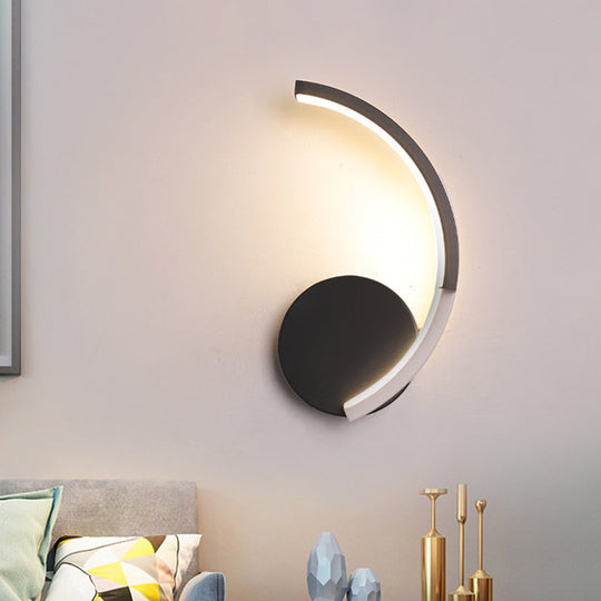 Modern Curved Line Led Wall Mounted Sconce In Black White Warm Light - Acrylic Lamp Fixture For