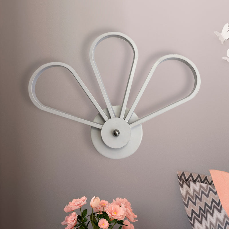 White Acrylic Led Modernist Wall Sconce Lamp With Clover Shape For Bedroom Mount Lighting