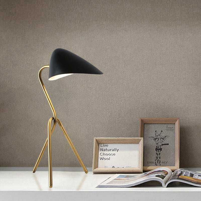 Modern Abstract Table Lamp For Bedroom - Minimalist Metallic Desk Light With Black & Brass Finish