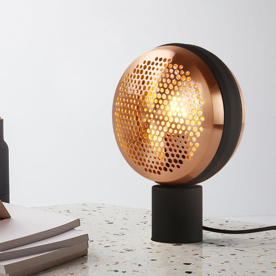 Contemporary Metal Mesh Drum Table Light In Gold/Rose Gold - 1-Light Desk Lamp With Plug-In Cord