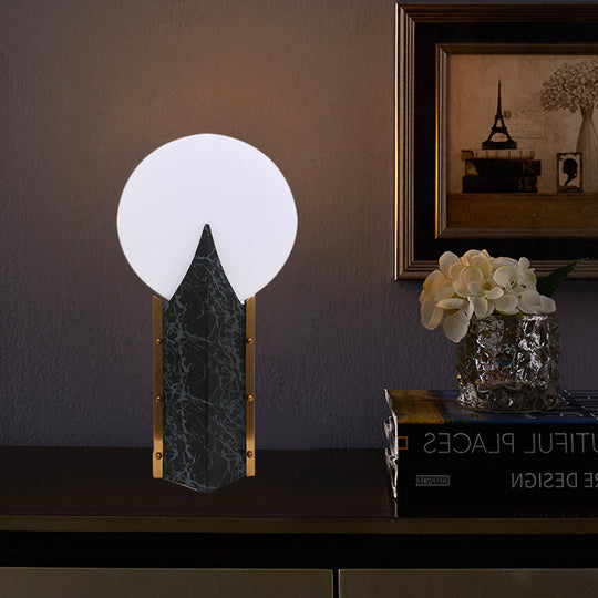 Modern Round Acrylic Nightstand Light - Black Table Lamp With Creative Design And Stainless Steel