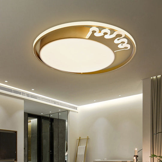 Crown/V-Shaped Acrylic Ceiling Mount LED Golden Flushmount Light - Kids Style - Living Room