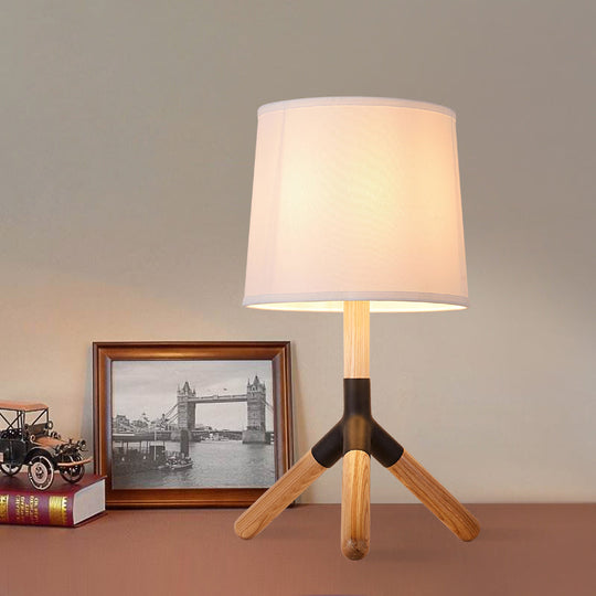 Simplicity Wood Tri-Leg Table Lamp With 1 Light And White Barrel Fabric Shade - Perfect For