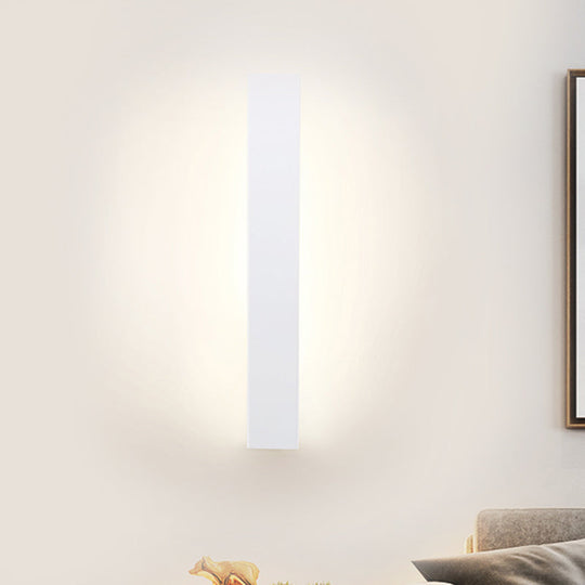 Sleek Led Wall Lighting: Aluminum Shade Black/White Finish Sconce For Bedroom White