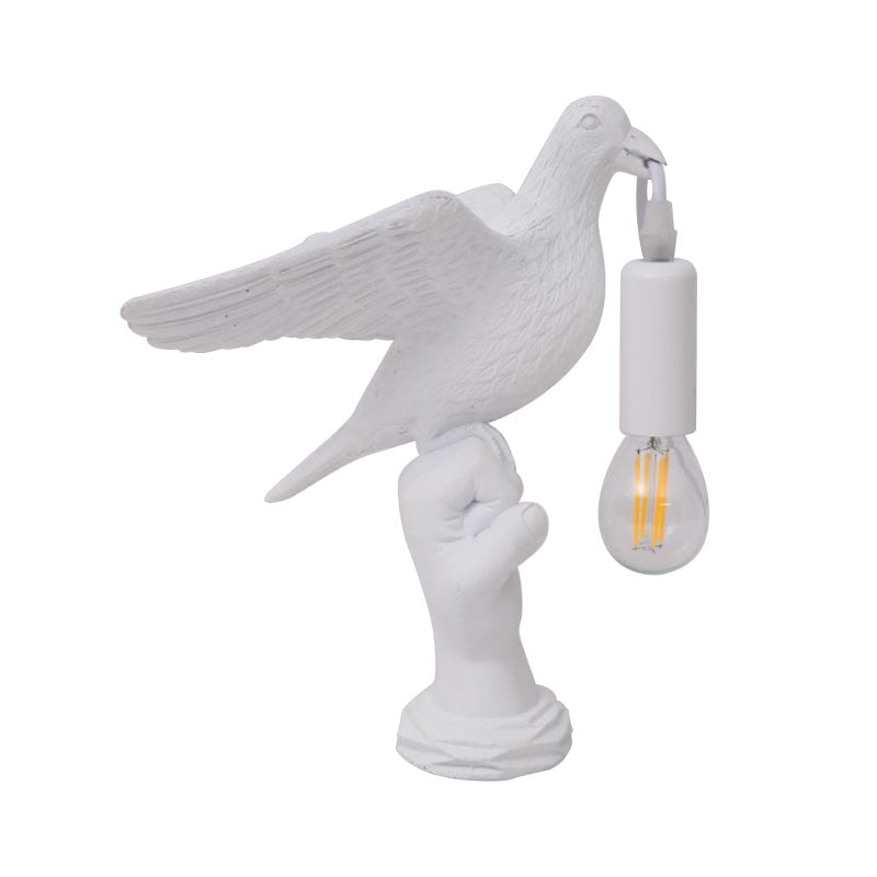 Nordic Style Bird Shaped Desk Light Resin Night Table Lamp In White/Black For Bedroom