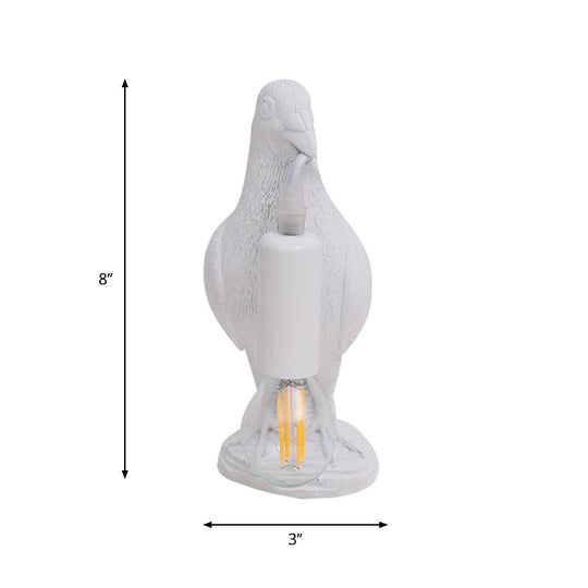 Nordic Style Bird Shaped Desk Light Resin Night Table Lamp In White/Black For Bedroom