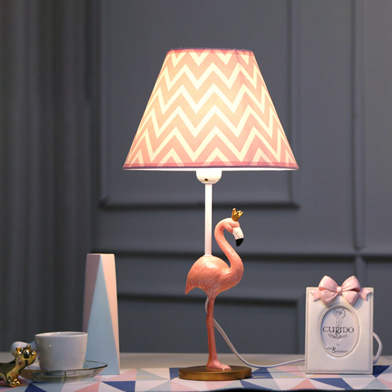 Flamingo Cartoon Resin Bedroom Nightstand Lamp In Pink - 7.5/10 Height / 10