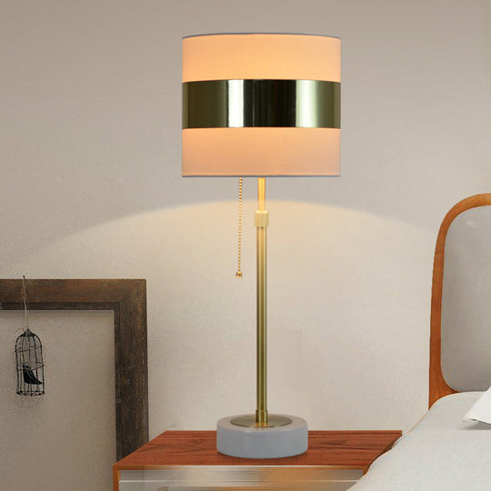 Modern Drum Table Lamp In Gold With Pull Chain Stylish Bedside Light Fixture