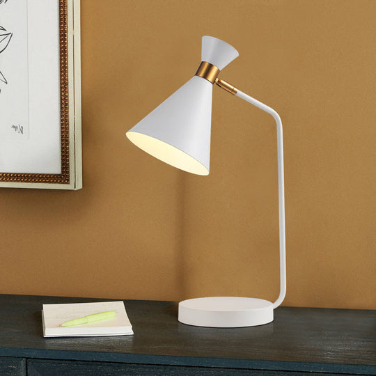 Minimalist Flared Table Light - 1 Metallic Reading Lamp In White/Black Finish