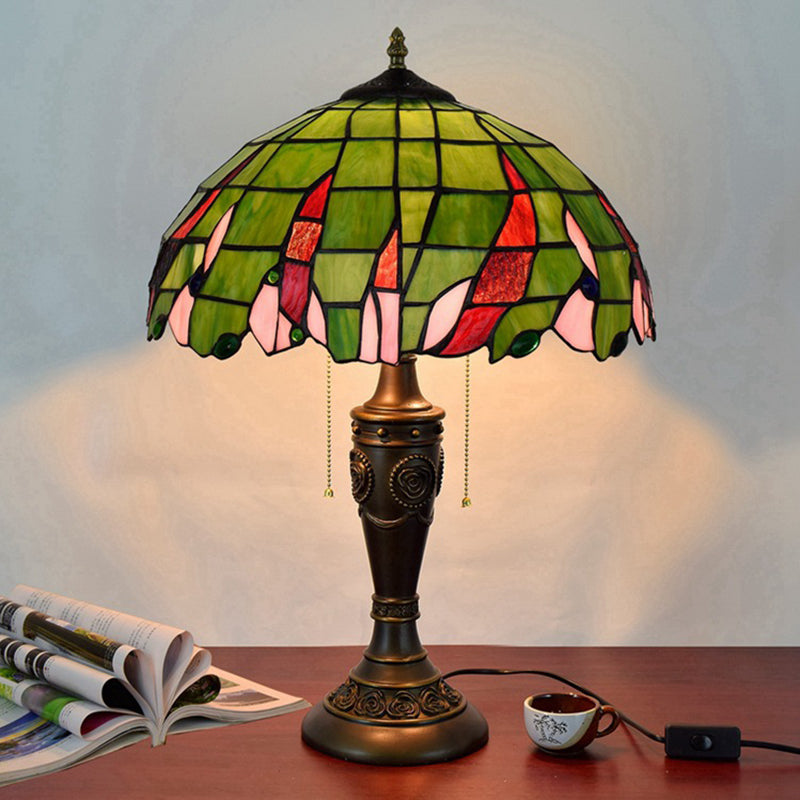 Tiffany Green Glass Leaf Patterned Bronze Table Lamp With Pull Chain - 2 Heads Nightstand Light