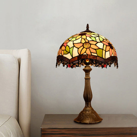 Baroque Bronze Stained Art Glass Nightstand Light For Bedroom - Scalloped 1-Light Floral Patterned