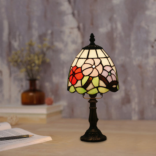 Dome-Shaped Baroque Style Nightstand Lamp - Stained Glass With Blossom Pattern In Red/Pink/Orange