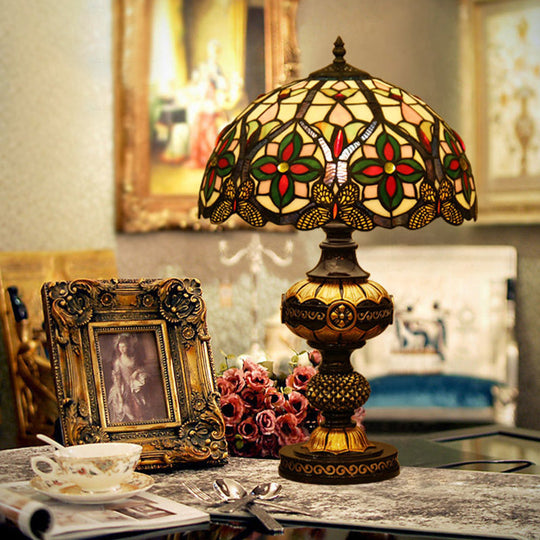 Art Glass Victorian Desk Lamp With Stained Beige/Orange Bowl Shade - Elegant Flower Night Table