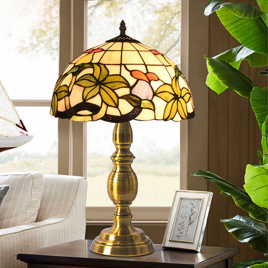 Haedus - Stained Art Glass Tiffany Style Table Lamp in Brushed Brass - Elegant